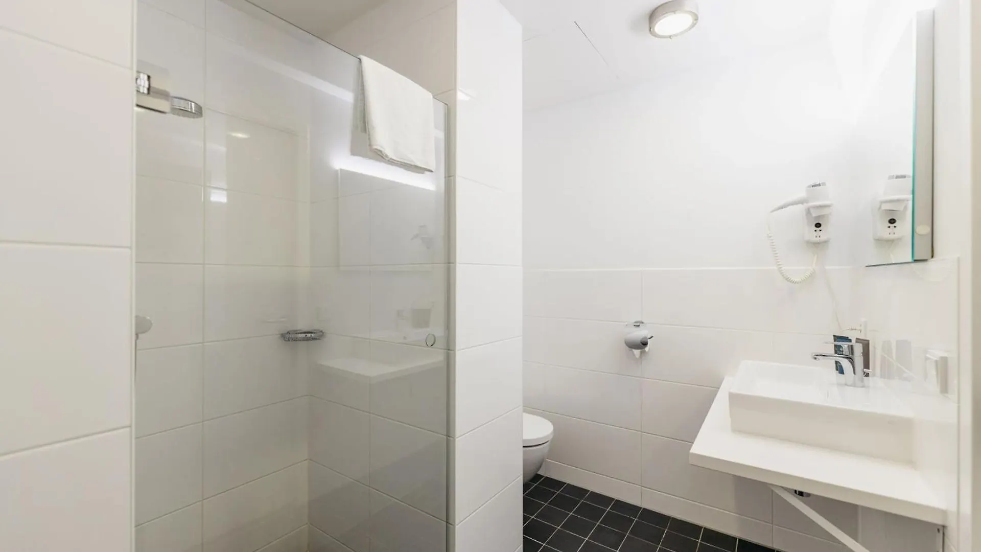 **** Aparthotel Yays Amsterdam Salthouse Canal By Numa Niederlande